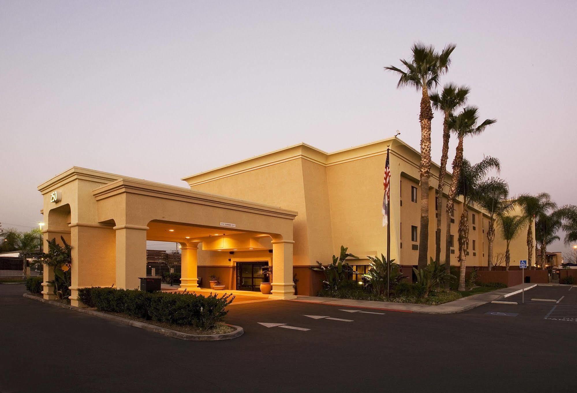 Hotel Best Western Plus Arrowhead 3*